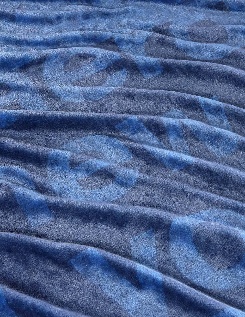 FRAZADA STD FERRAN | AEROPOSTALE